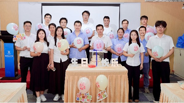 入職當月就慶生？聲峰員工：這公司能處，有福我必享！